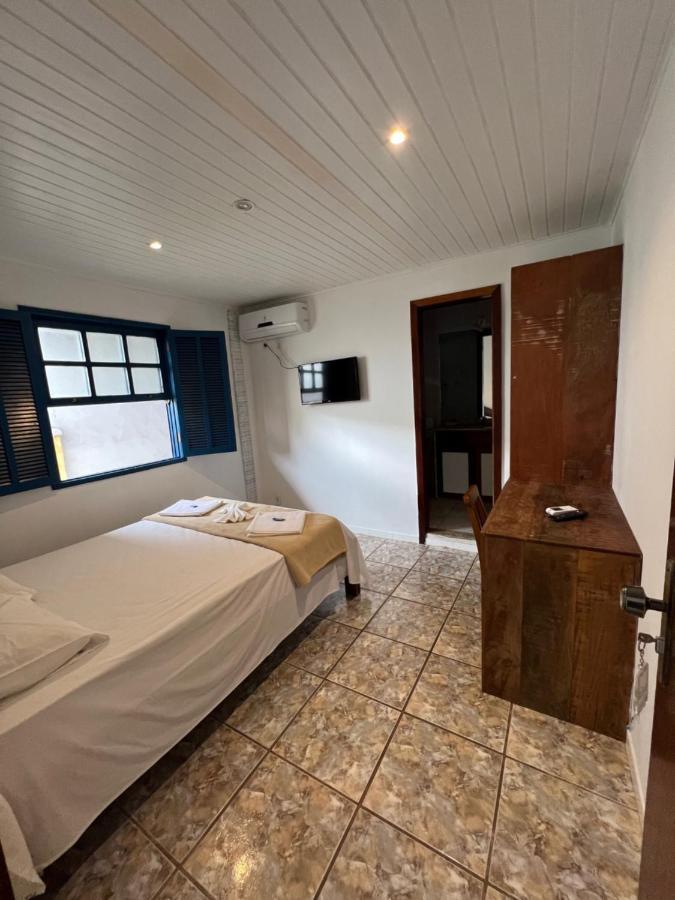 Tortuguita Ossos - Suites Армасан-душ-Бузіус Екстер'єр фото